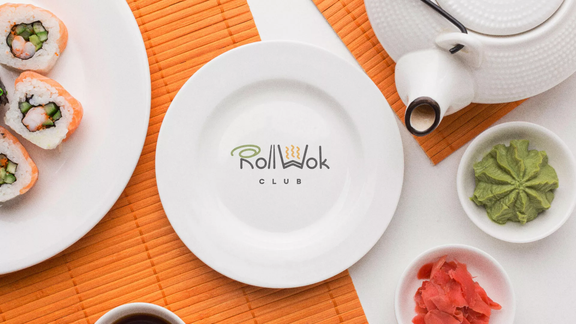 Разработка логотипа и фирменного стиля суши-бара «Roll Wok Club» в Каргате